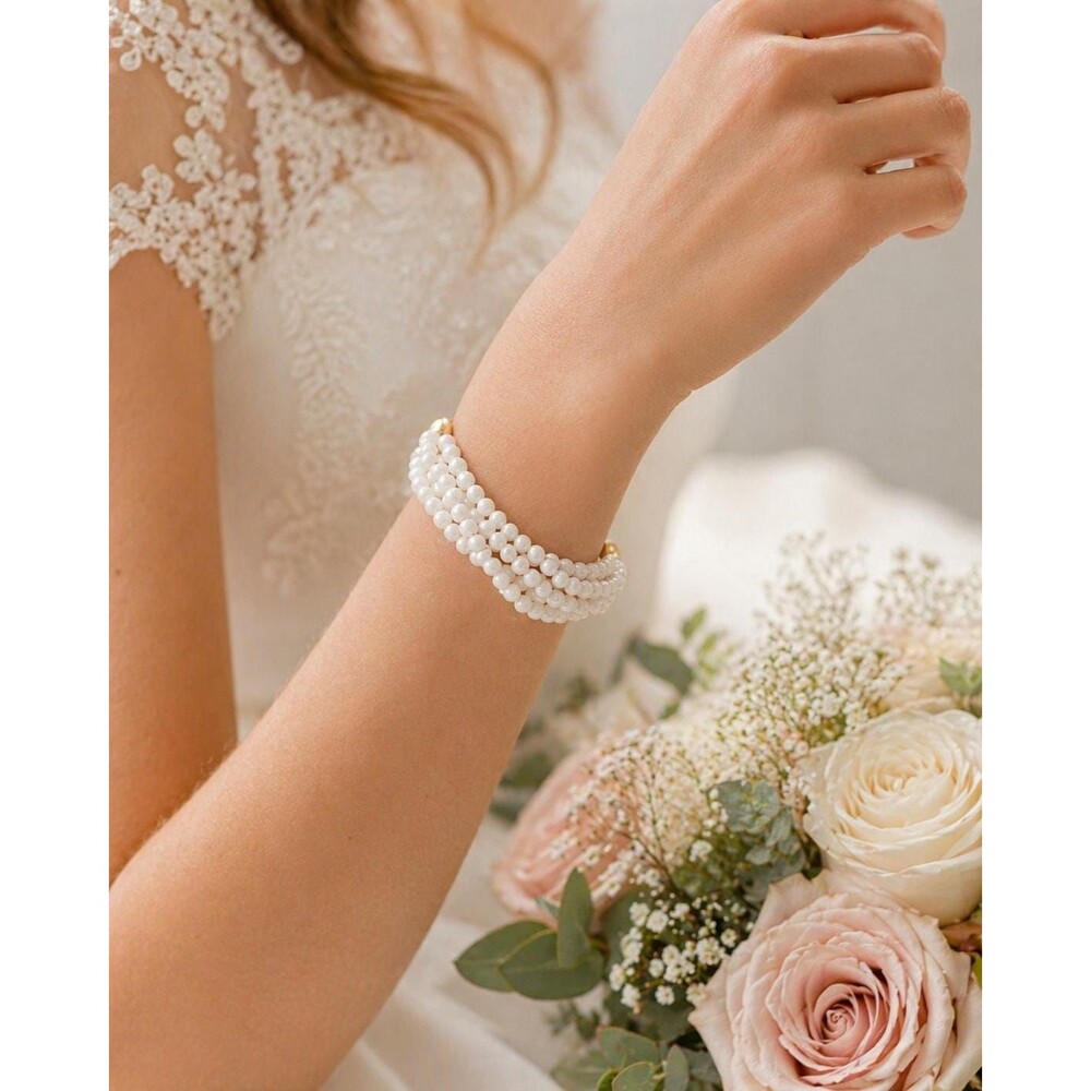 Napier White Beaded Multi Strand Bracelet Gold Tone Clasp Vintage 7”